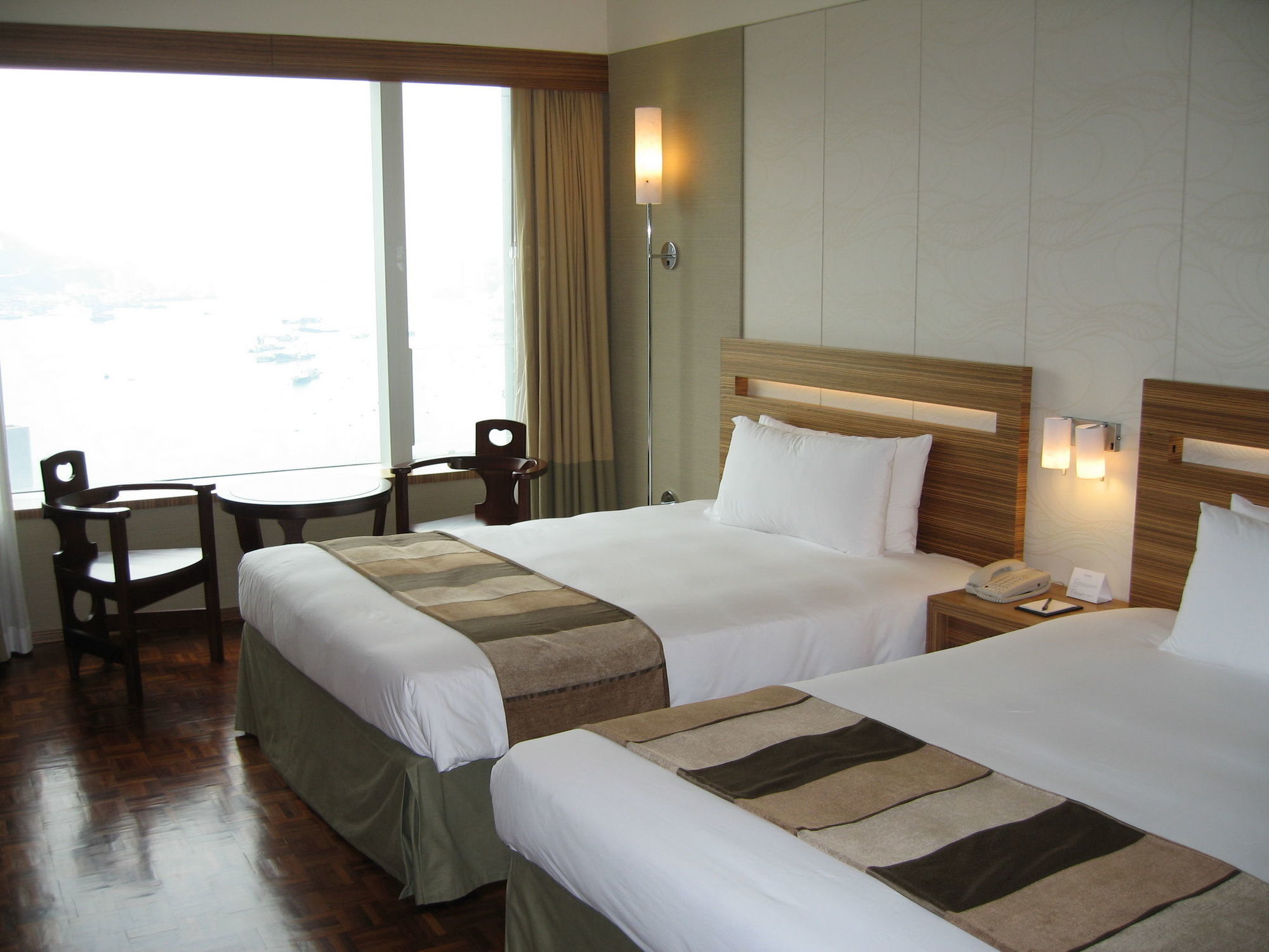 הונג קונג Nina Hotel Tsuen Wan West חדר תמונה A room at the hotel